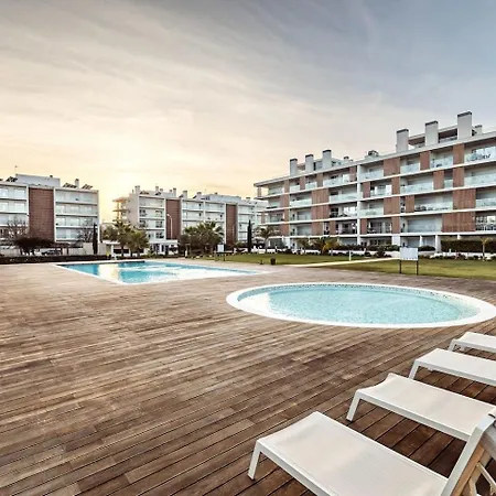 Διαμέρισμα The Escape Poolside Retreat Αλμπουφέιρα