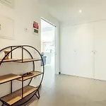 아파트 The Escape Poolside Retreat *