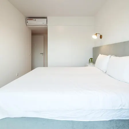 The Escape Poolside Retreat דירה *