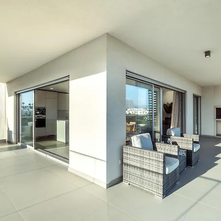The Escape - Poolside Retreat * Albufeira
