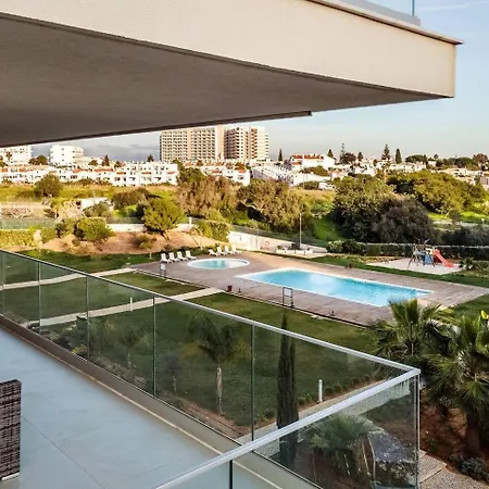 Apartment The Escape Poolside Retreat