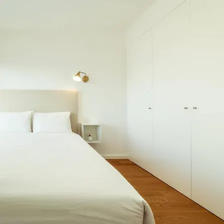 The Escape Poolside Retreat Apartment Albufeira